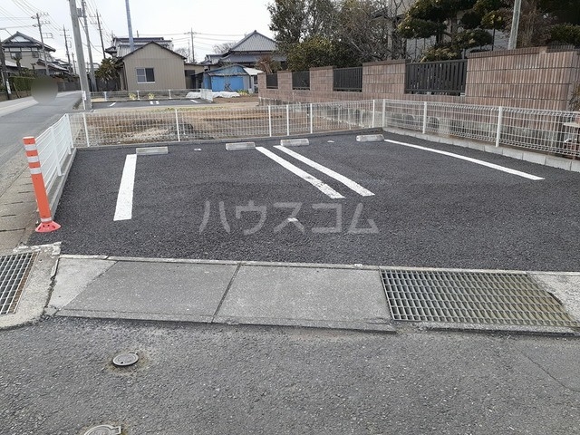 18/24 駐車場