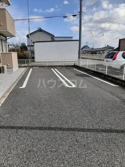 15/27 駐車場