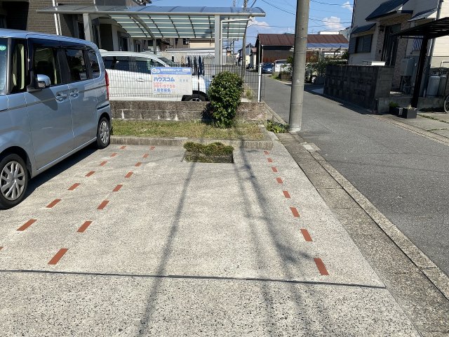 22/30 駐車場