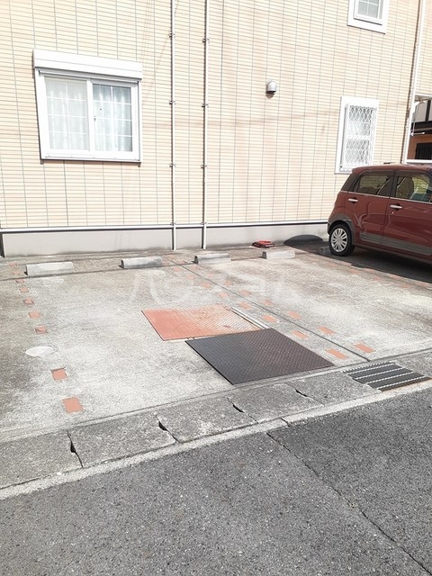 16/19 駐車場