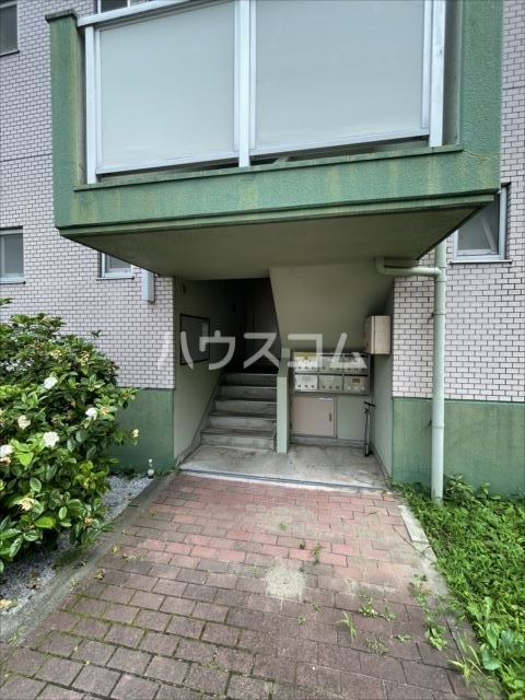 3/5 エントランス