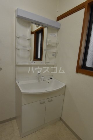 13/28 洗面