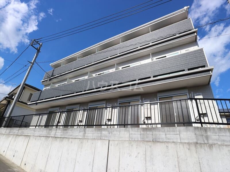 14/16 エントランス