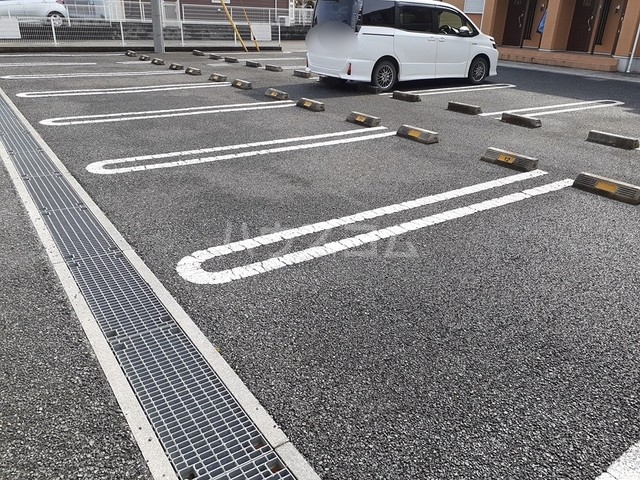 14/20 駐車場