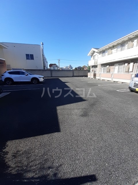 15/27 駐車場