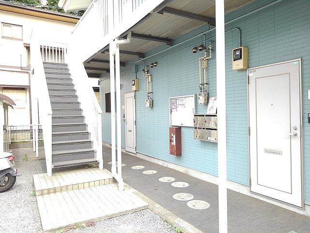 14/23 エントランス