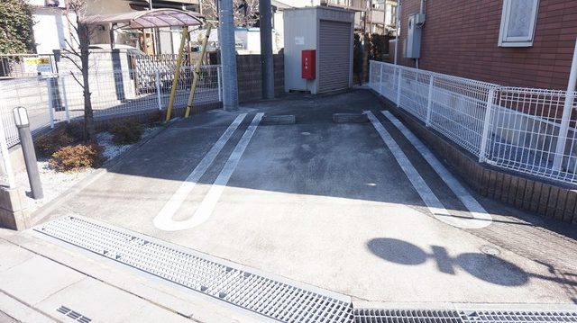 22/30 駐車場