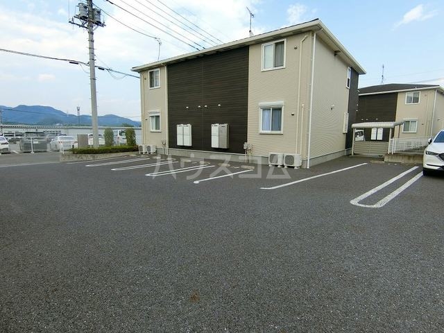 15/21 駐車場
