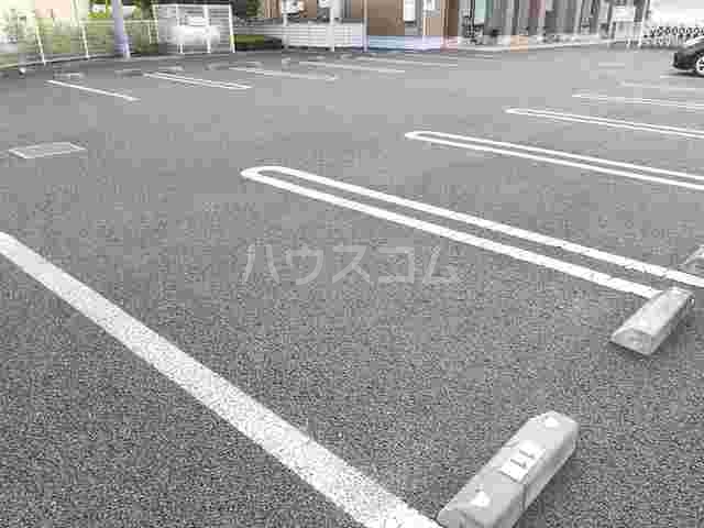15/25 駐車場