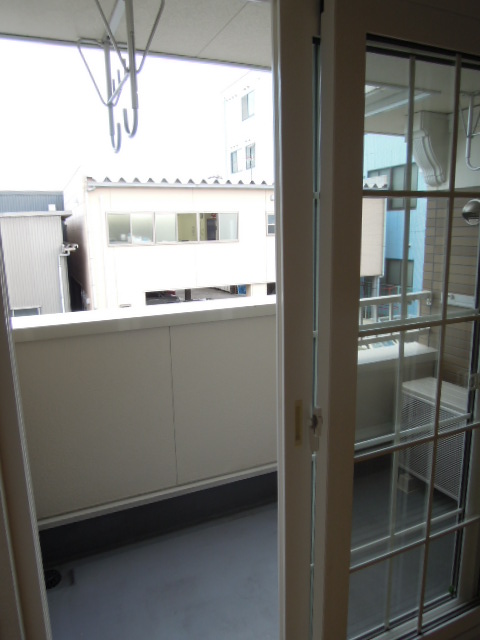 16/25 バルコニー