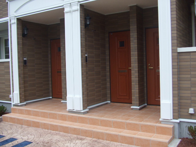 22/25 エントランス