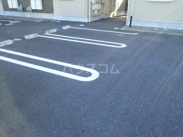 17/26 駐車場