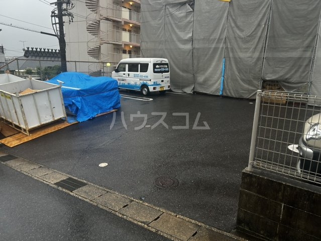 16/25 駐車場