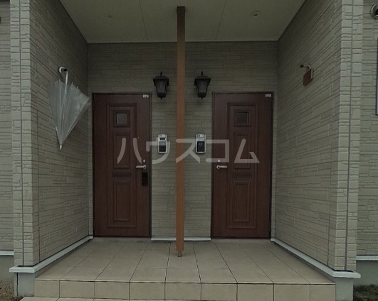 20/27 エントランス