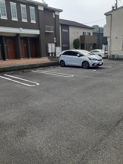 21/27 駐車場
