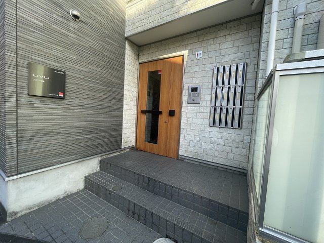 21/24 エントランス