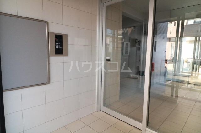 20/24 エントランス