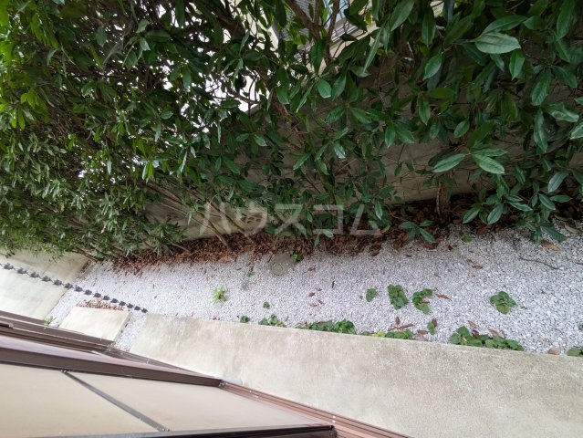 23/30 バルコニー