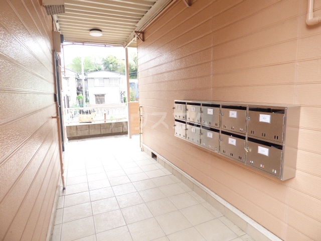 19/29 エントランス