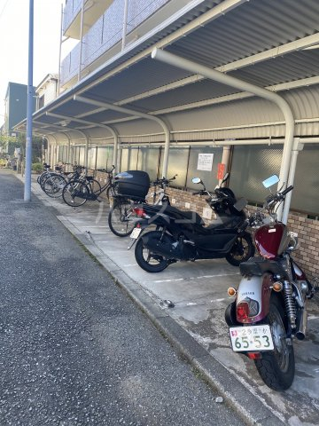 17/26 エントランス