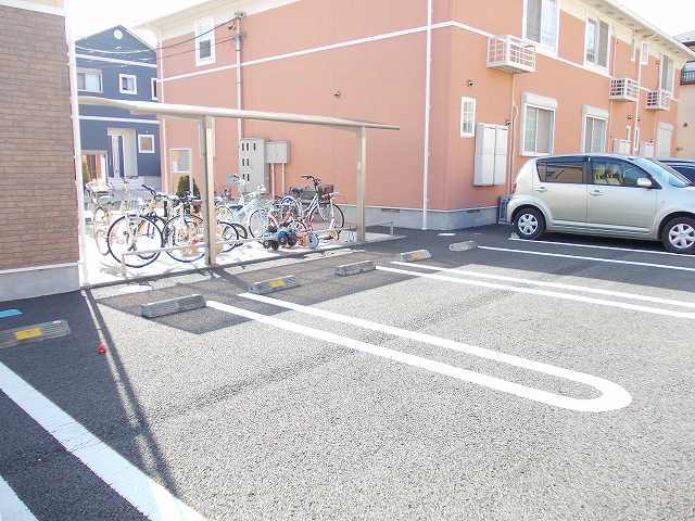 20/29 駐車場