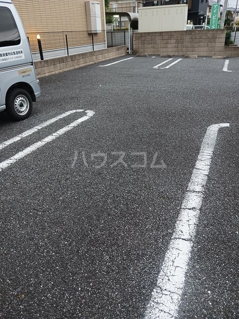 20/30 駐車場
