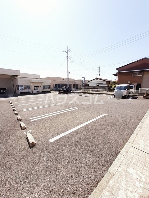 20/30 駐車場