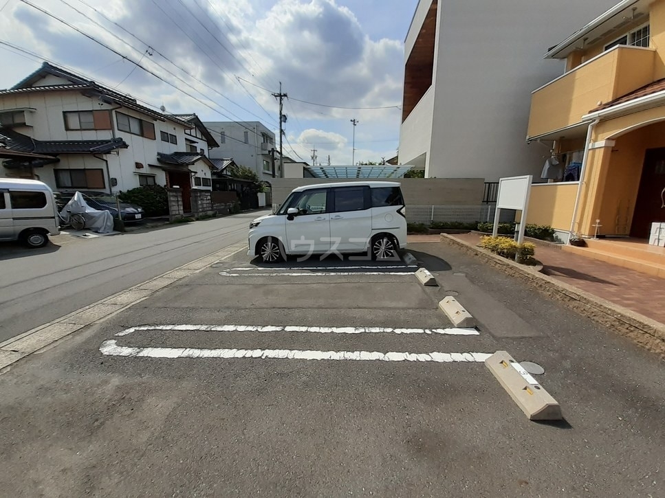 14/20 駐車場