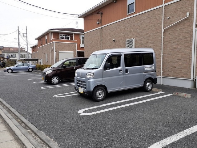 2/4 駐車場