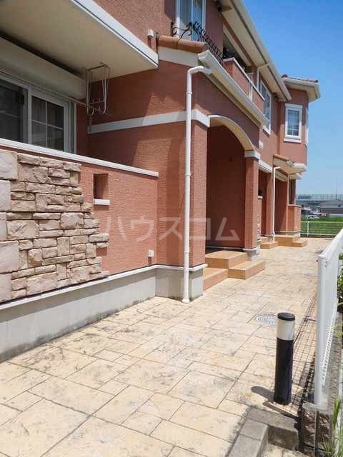 28/30 エントランス