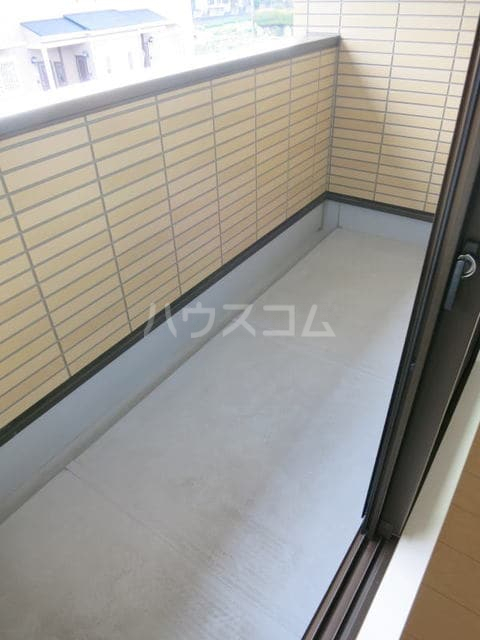 20/30 バルコニー