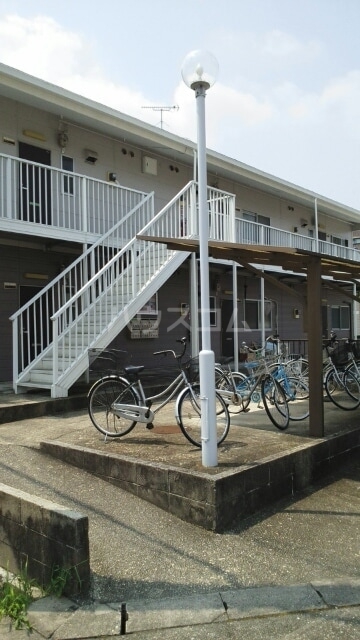 15/23 エントランス