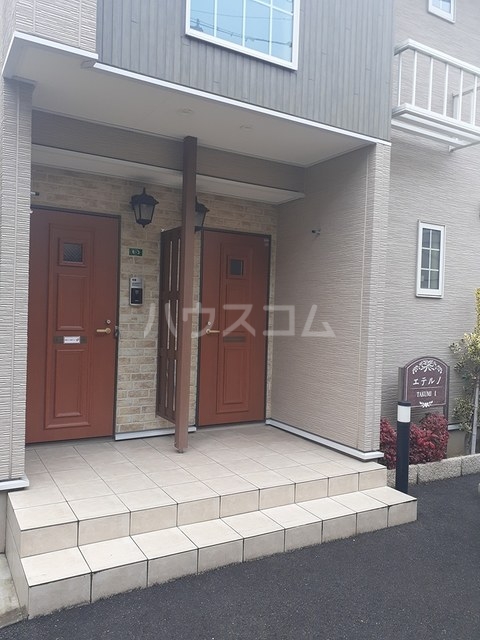 13/19 エントランス