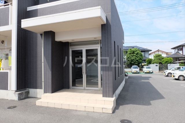 19/29 エントランス