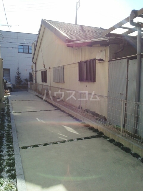 13/22 エントランス