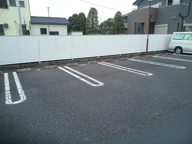 14/20 駐車場