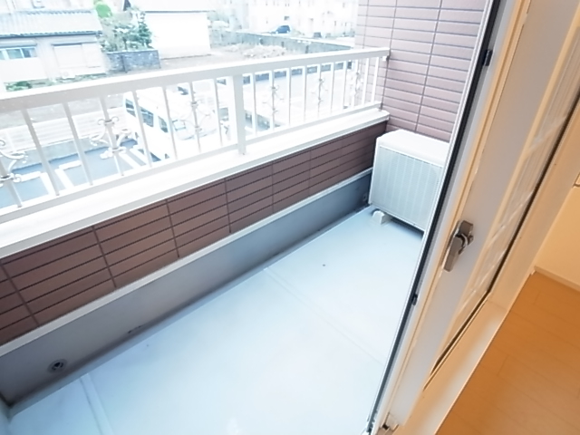 18/25 バルコニー
