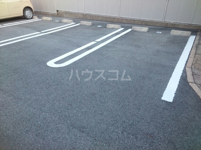 15/23 駐車場