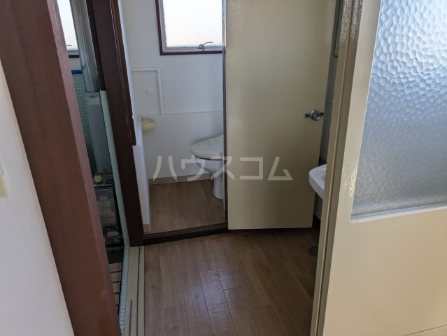 17/19 エントランス