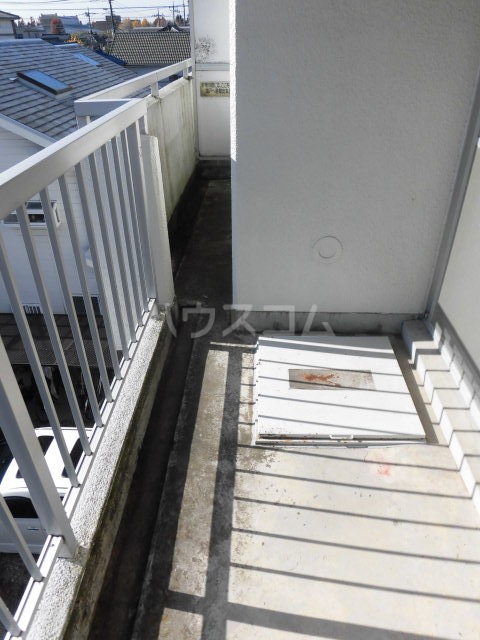 13/23 バルコニー