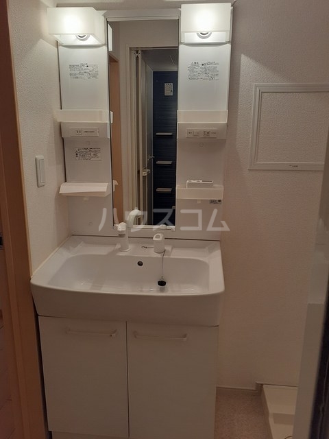18/30 洗面