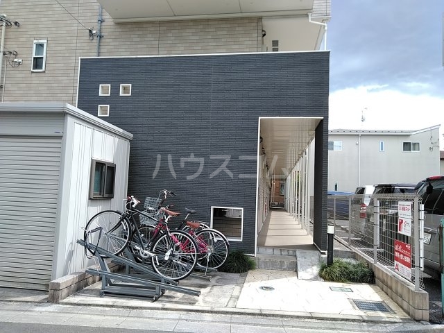 2/3 エントランス