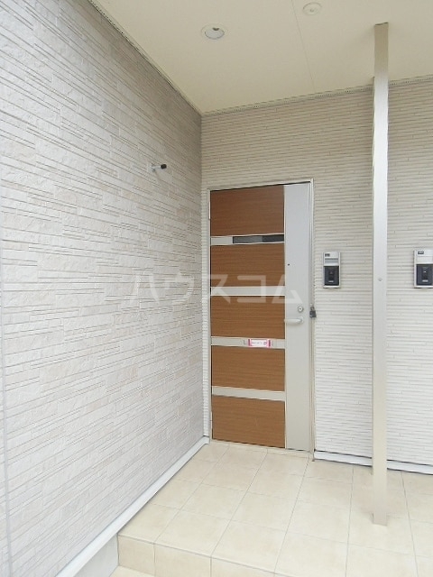 14/27 エントランス