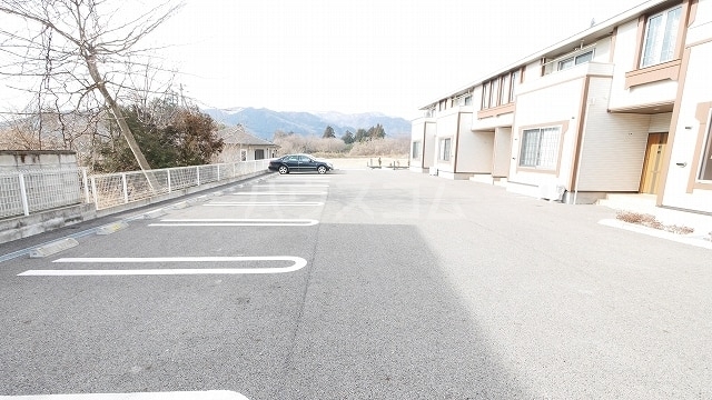 2/8 駐車場