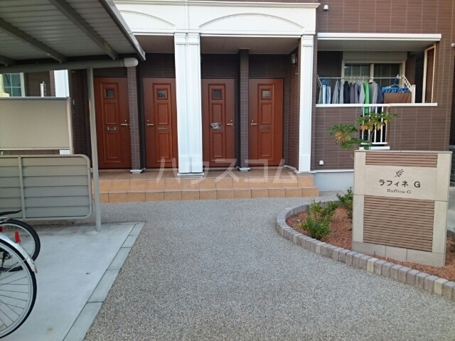 13/20 エントランス