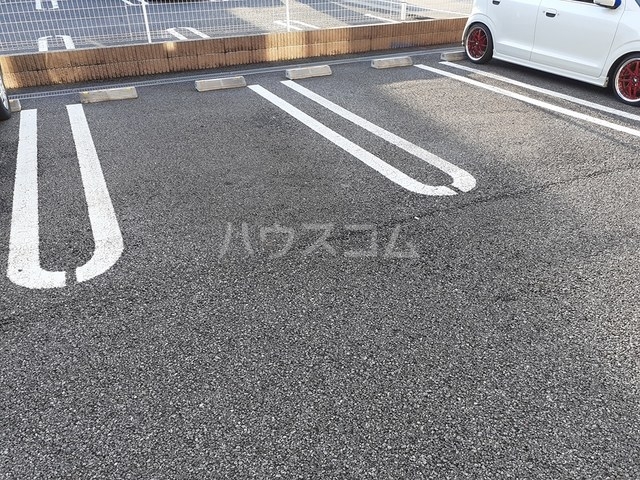14/20 駐車場