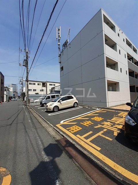 15/27 駐車場