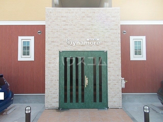 16/26 エントランス