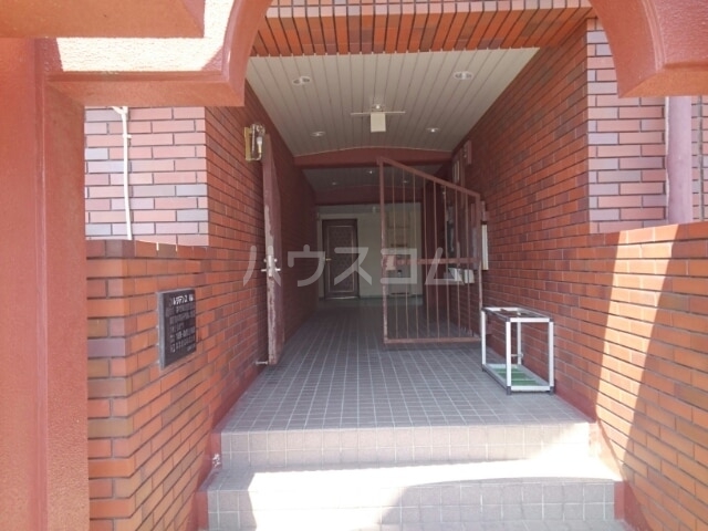 13/20 エントランス