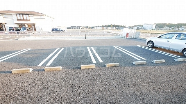 14/20 駐車場